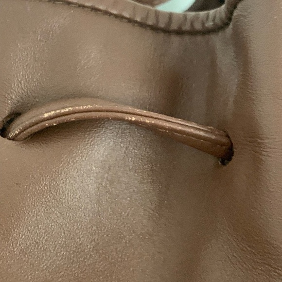 Rare Vintage Gianni
Valanti 1891 Crossbody
Braided Adjustable Leather Sienna Tan - Picture 12 of 12